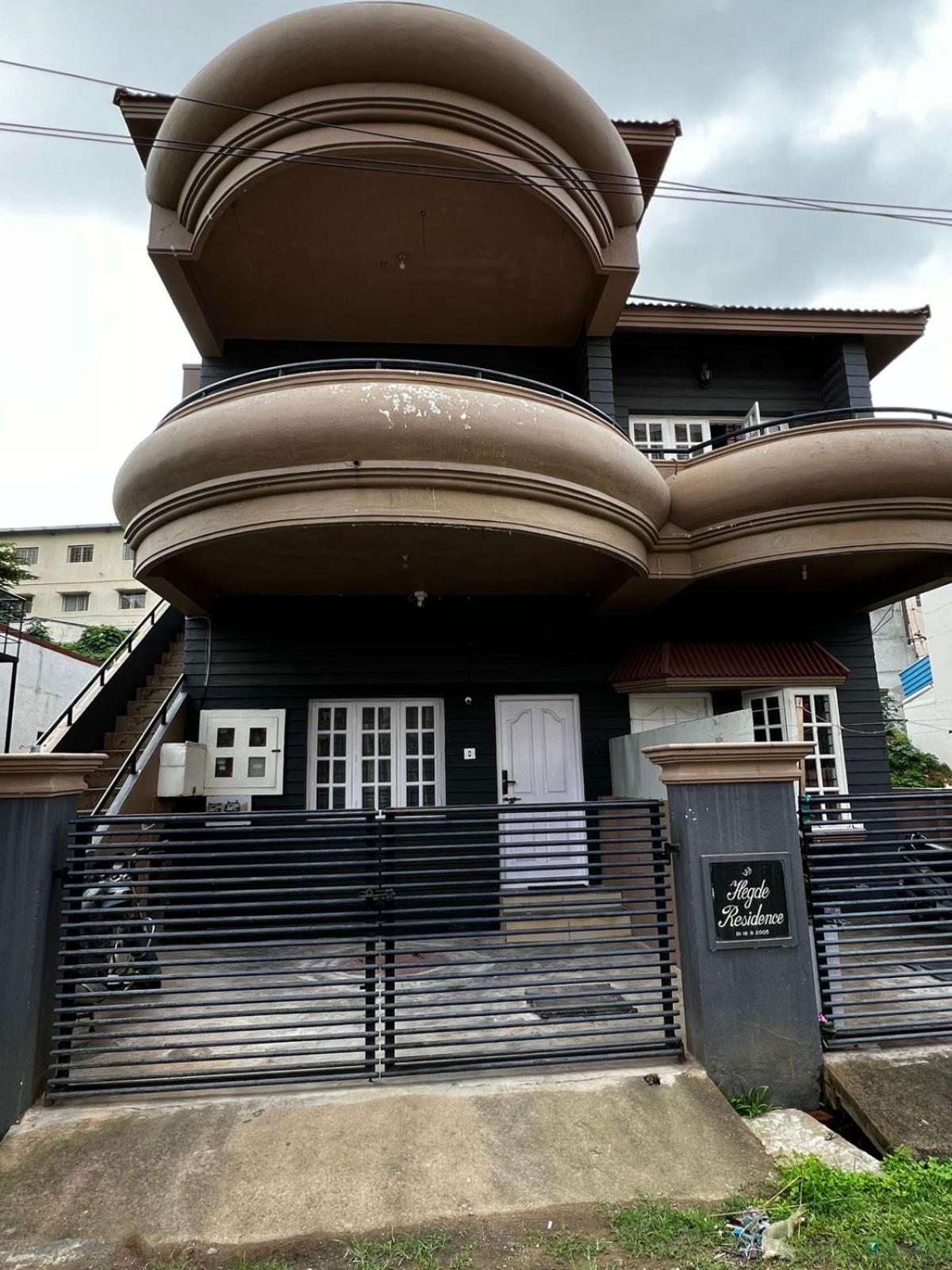 Hegde Residency Villa Chikmagalur Exterior photo